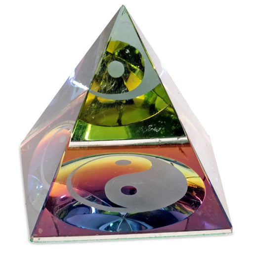 Crystal Pyramid Yin Yang 4 cm  image