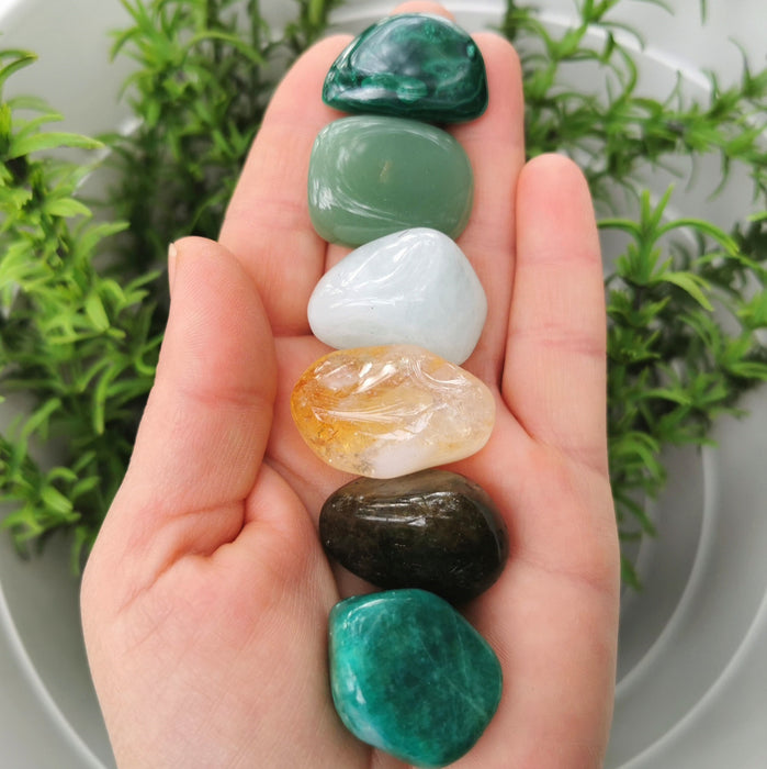 Good Luck Healing Crystal Kit image