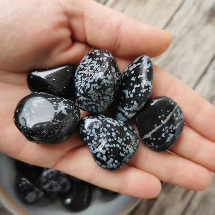Obsidian, snøfnugg Tromlet M  AAA-kvalitet image