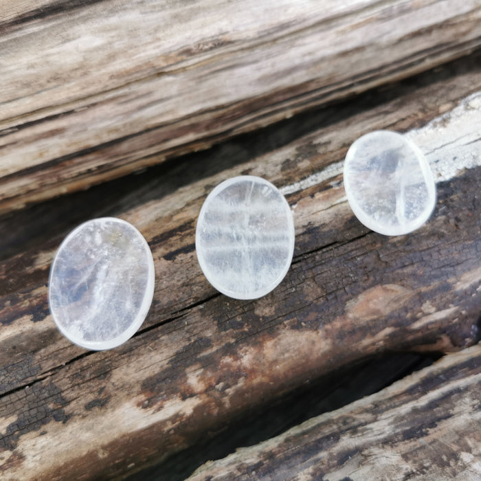 Bergkrystall Lommestein - Rock crystal Worry stone 3 cm  image
