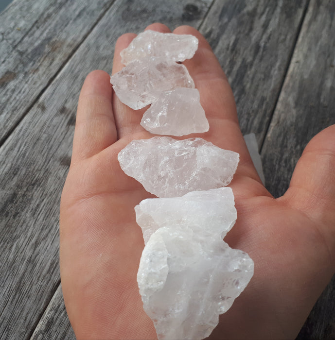 Bergkrystall ice clear Rå Medium AAA+ kvalitet image