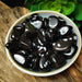 Obsidian, sort m/snefnugg tromlet stor (L) AAA-kvalitet image